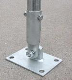 Concrete/wood/steel foot plate for 1.315"/1.66" pipe
